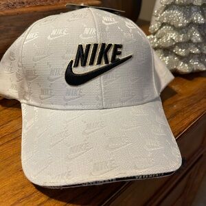 Nike signature ball cap